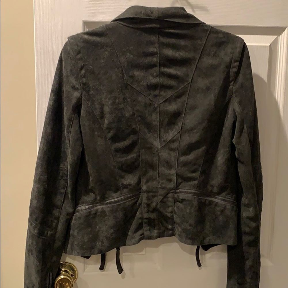 Gray suede material jacket - Picture 5 of 6